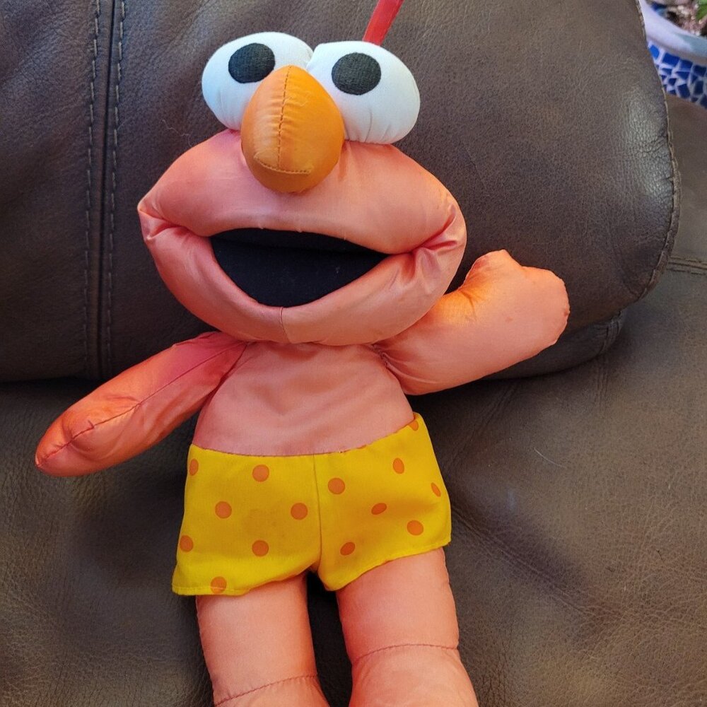 tyco vintage ELMO swim bath time water buddy stuffed plush toy.